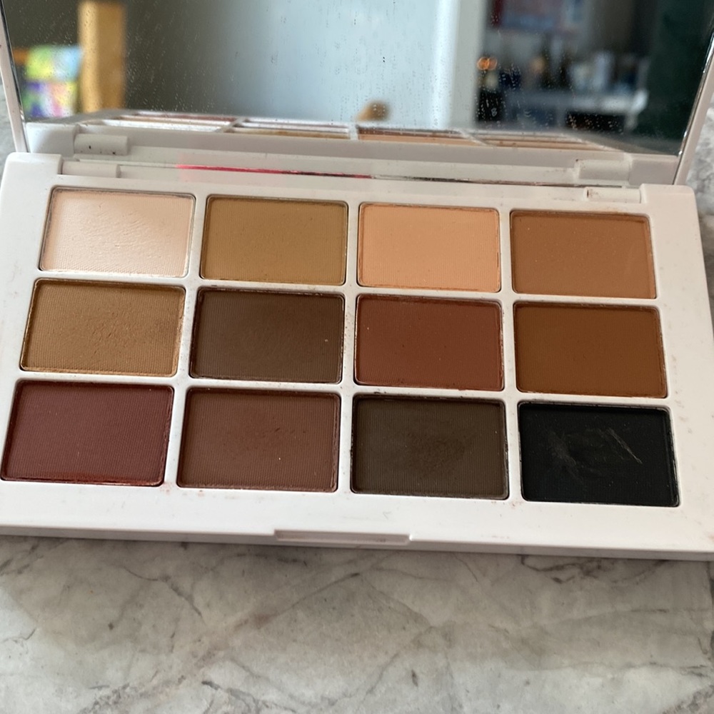 MAKEUP BY MARIO MATTE PALETTE